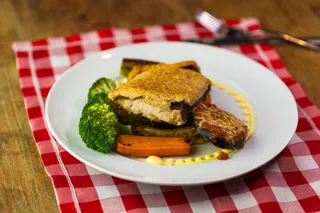 PESCADO CON NUECES Y VERDURAS A LA PROVENZAL